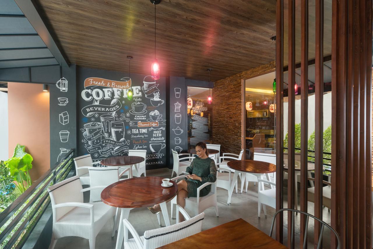 Sotis Residence Pejompongan Jakarta Exterior photo