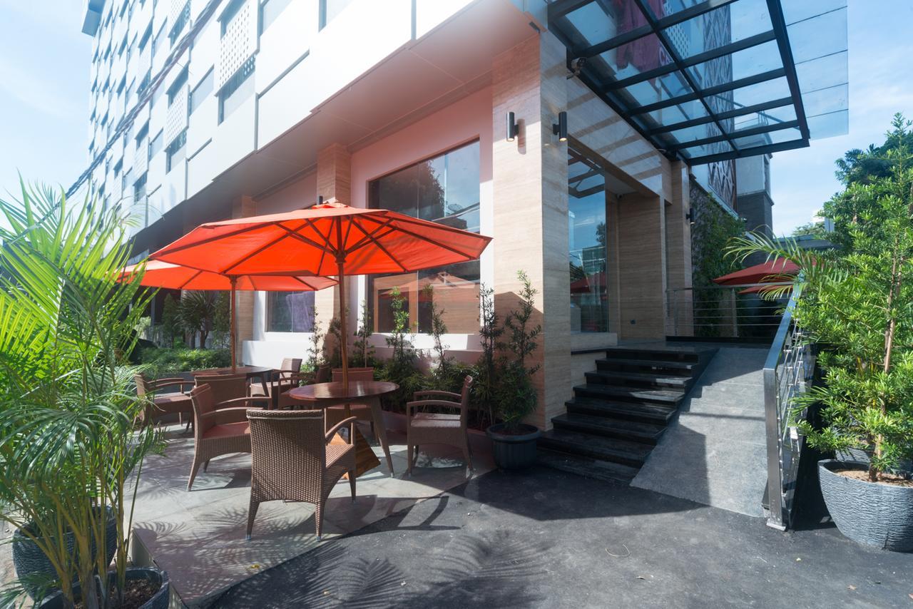 Sotis Residence Pejompongan Jakarta Exterior photo
